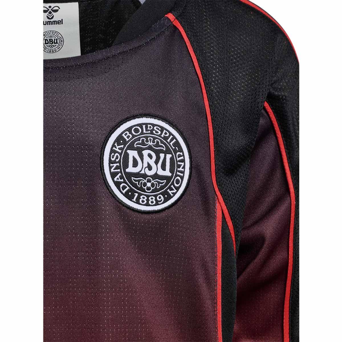 DBU x ALIS 26 Langærmet Landsholdstrøje Børn BLACK/RED