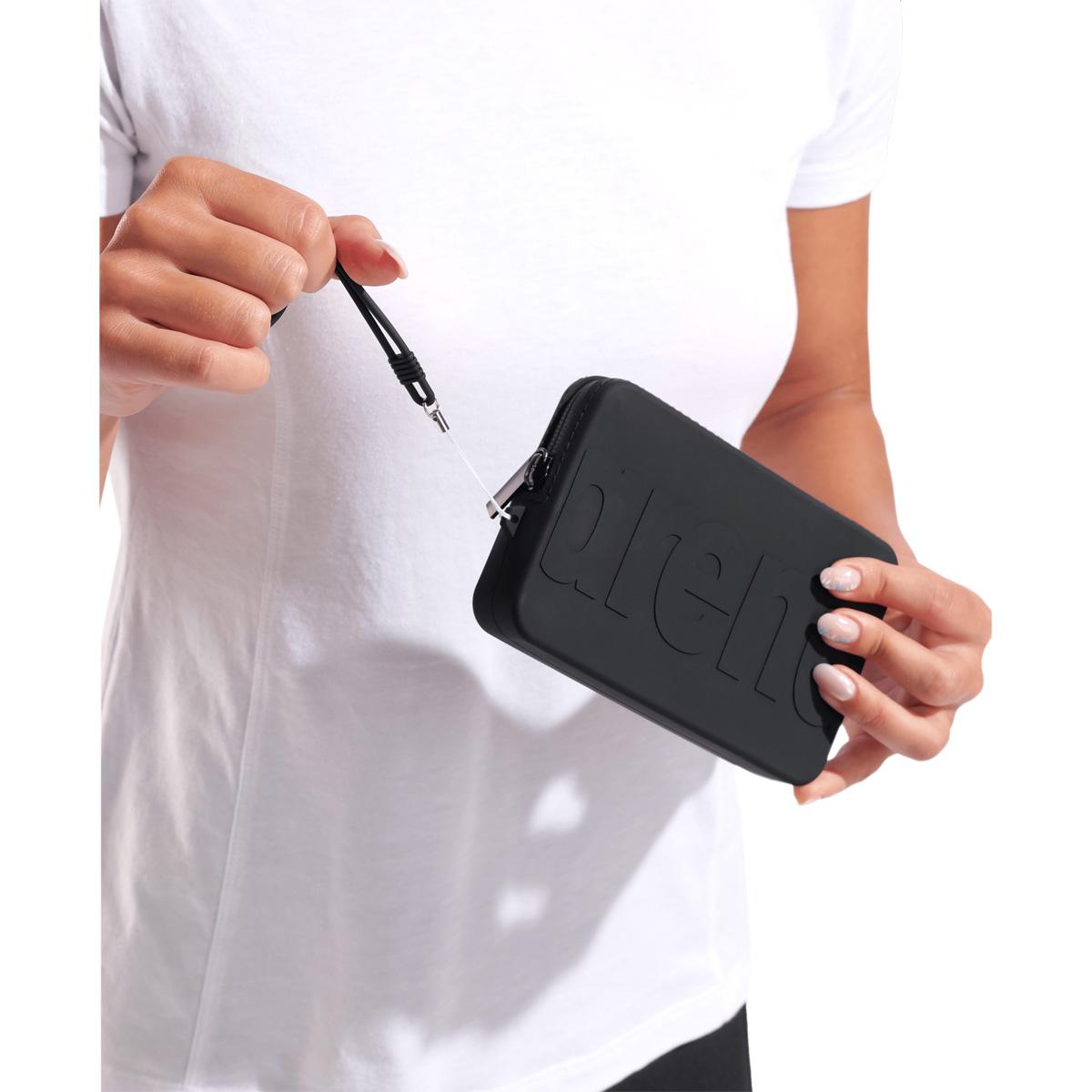 Arena Dry Clutch Taske Black