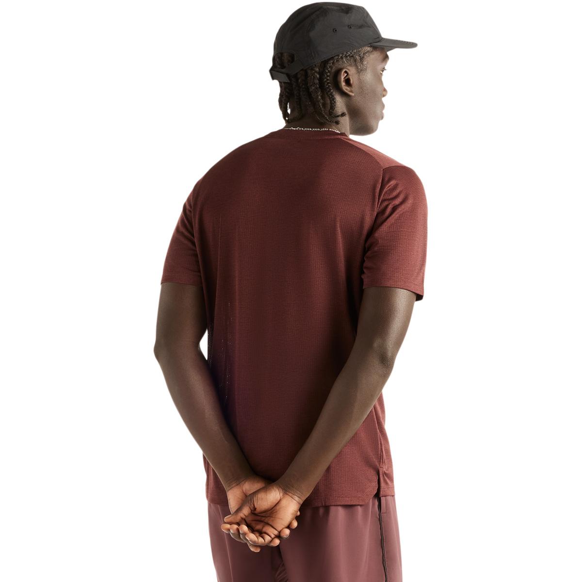 New Balance Athletics Run Løpe T-skjorte Herre CHERRY LEATHER