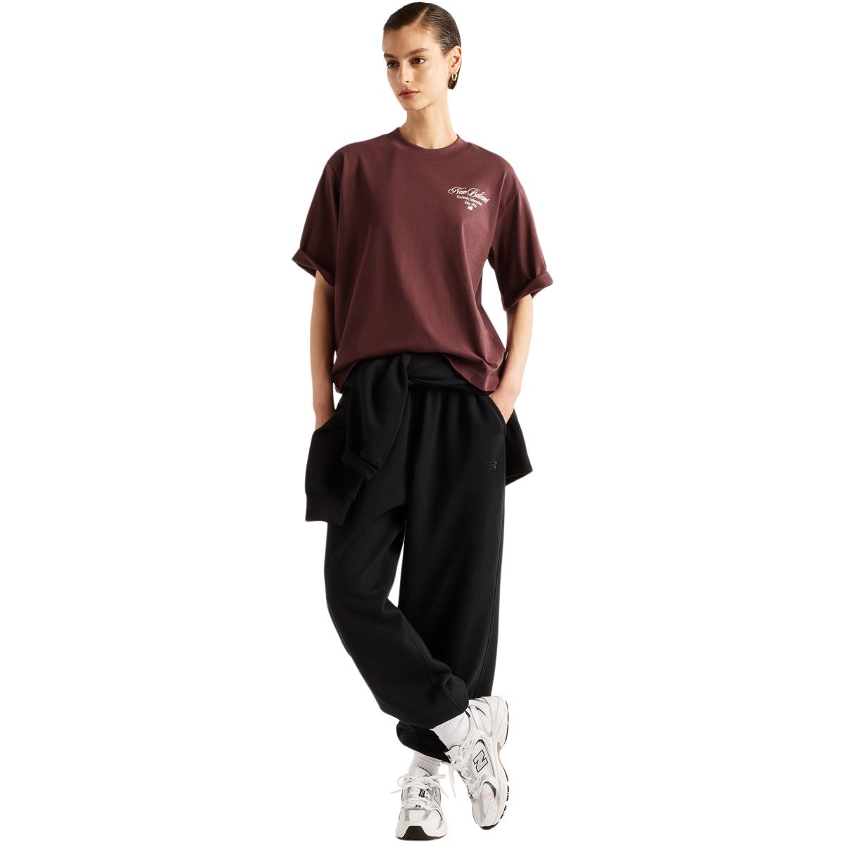 New Balance Pressed Flowers Relaxed T-skjorte Dame CHERRY LEATHER