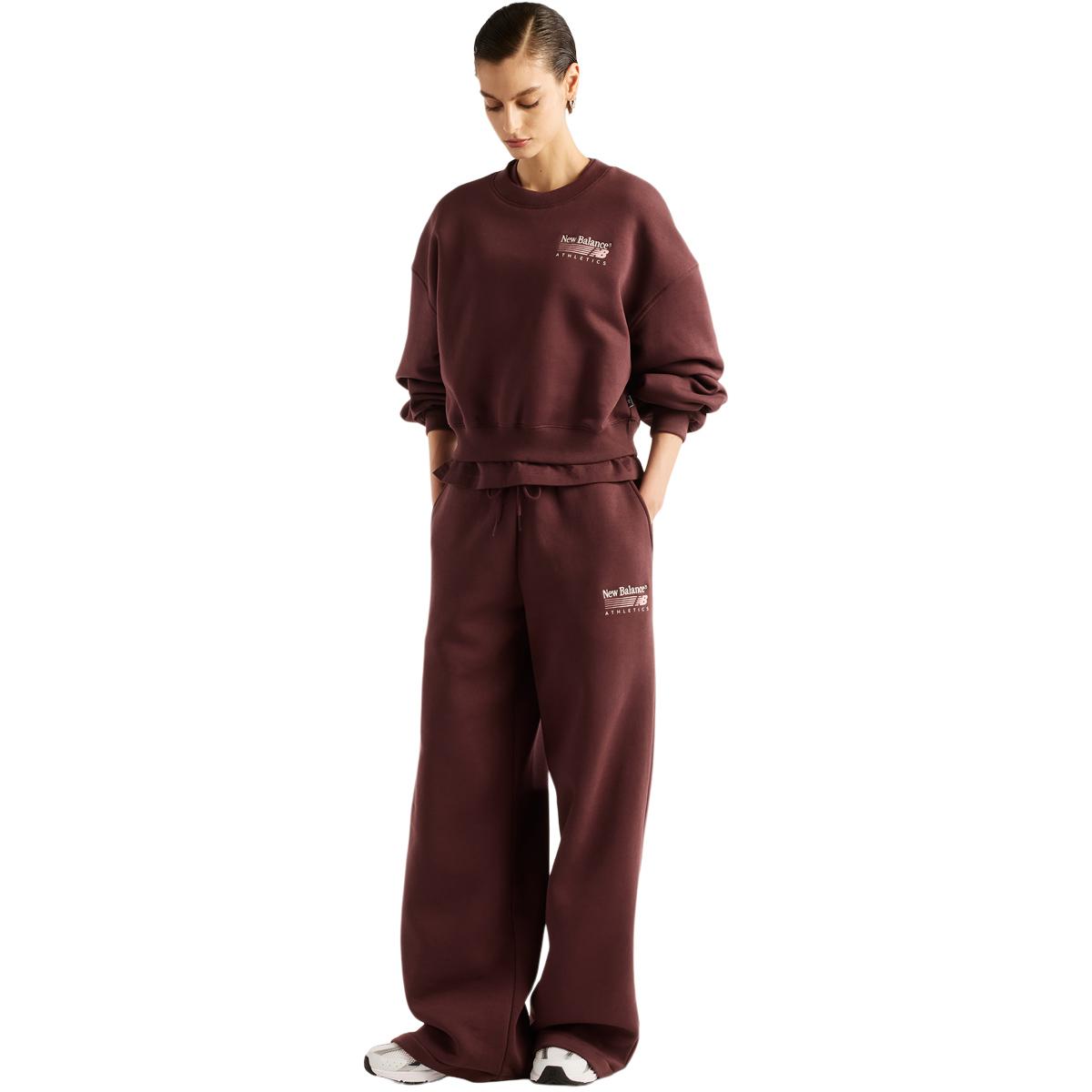 New Balance Trackside Crew Sweatshirt Dame CHERRY LEATHER