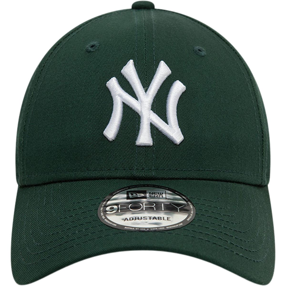 New Era 9FORTY League Essential New York Yankees Strapback Cap Green