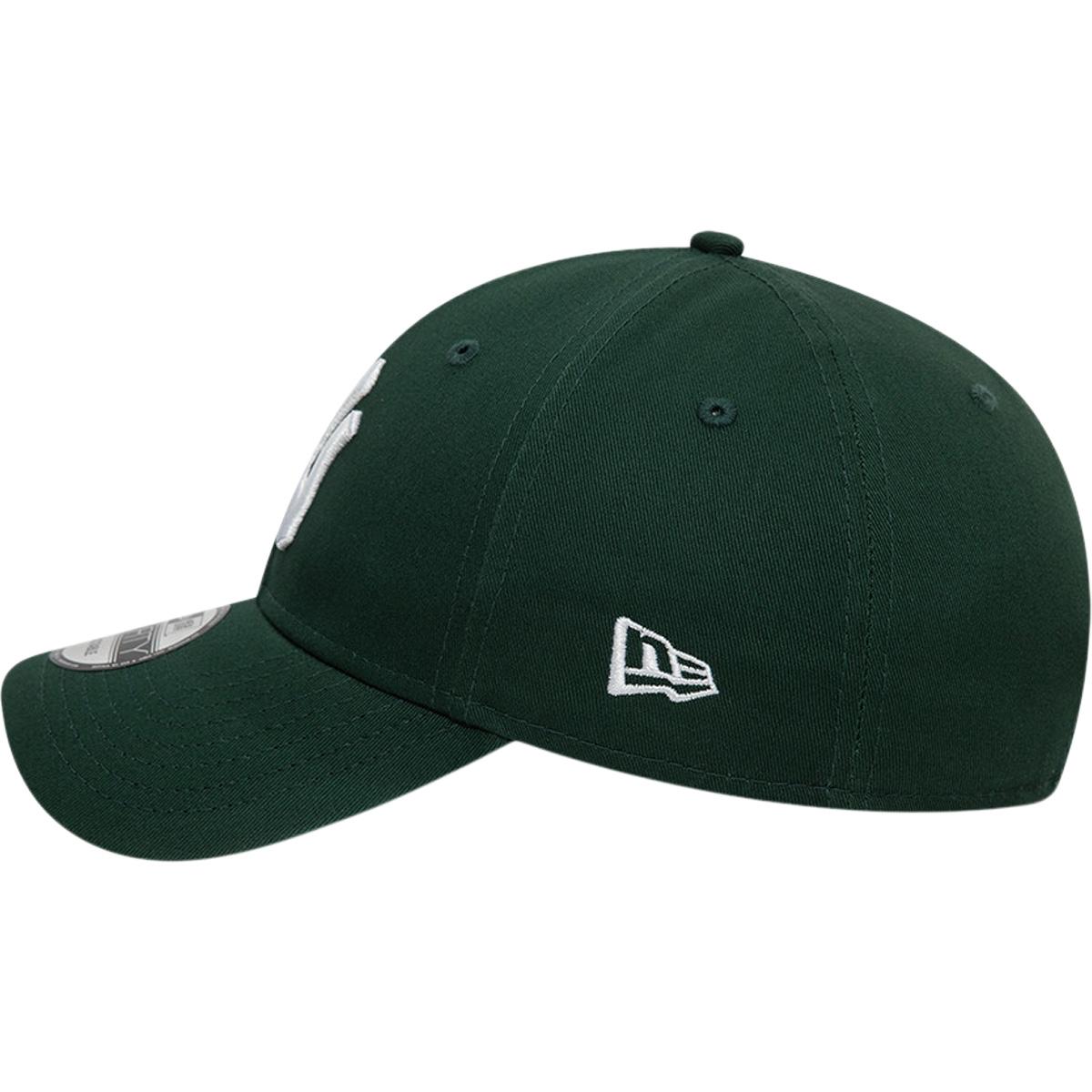 New Era 9FORTY League Essential New York Yankees Strapback Cap Green