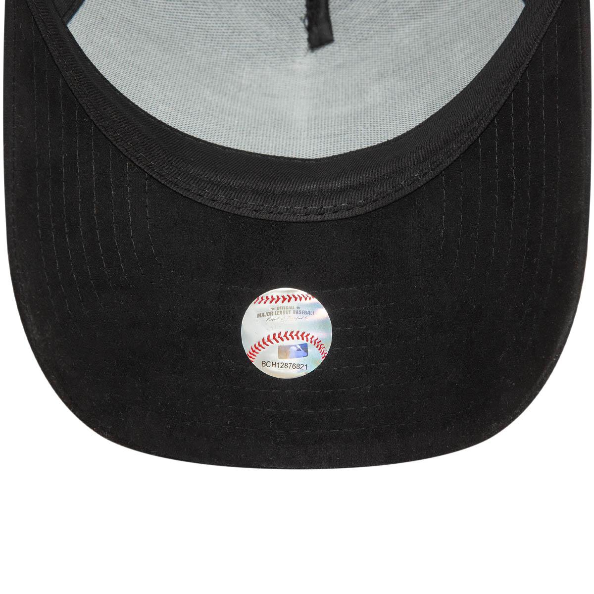 New Era 9FORTY Faux Suede Eframe New York Yankees Snapback Cap Balck