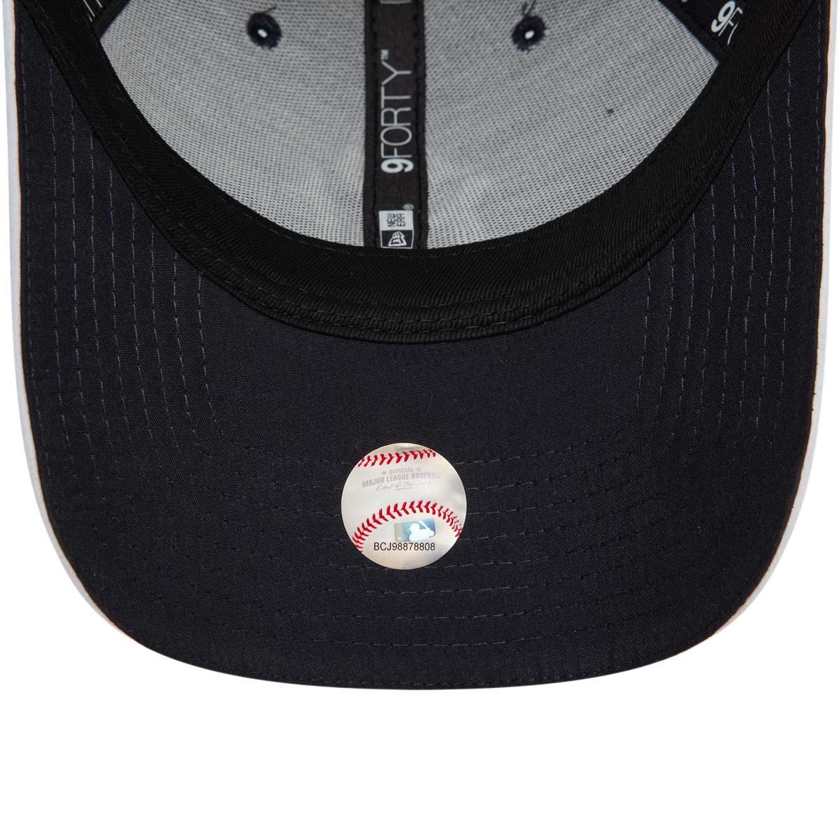 New Era 9FORTY New York Yankees Strapback Cap Navy