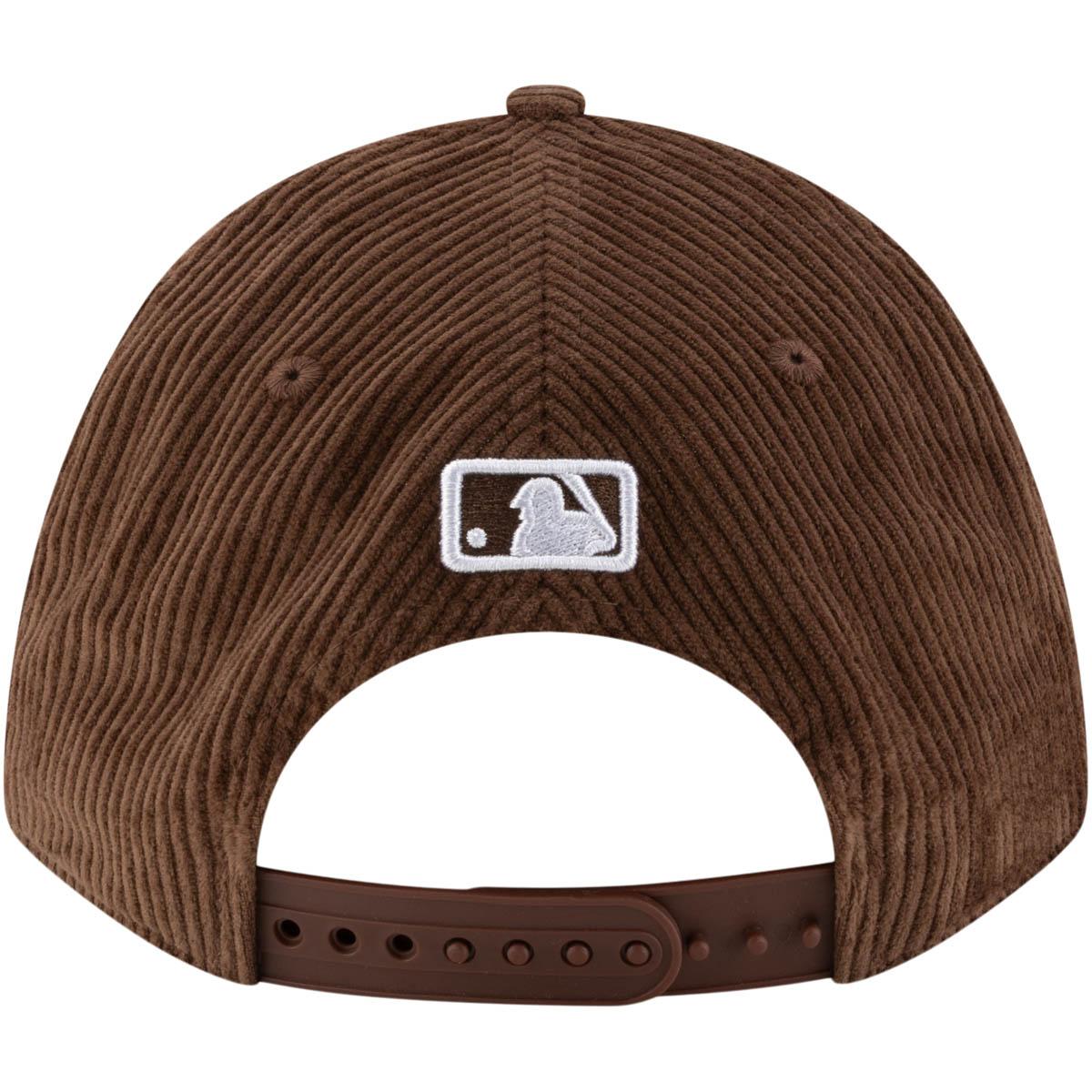 New Era 9FORTY Corduroy New York Yankees Snapback Cap Brown