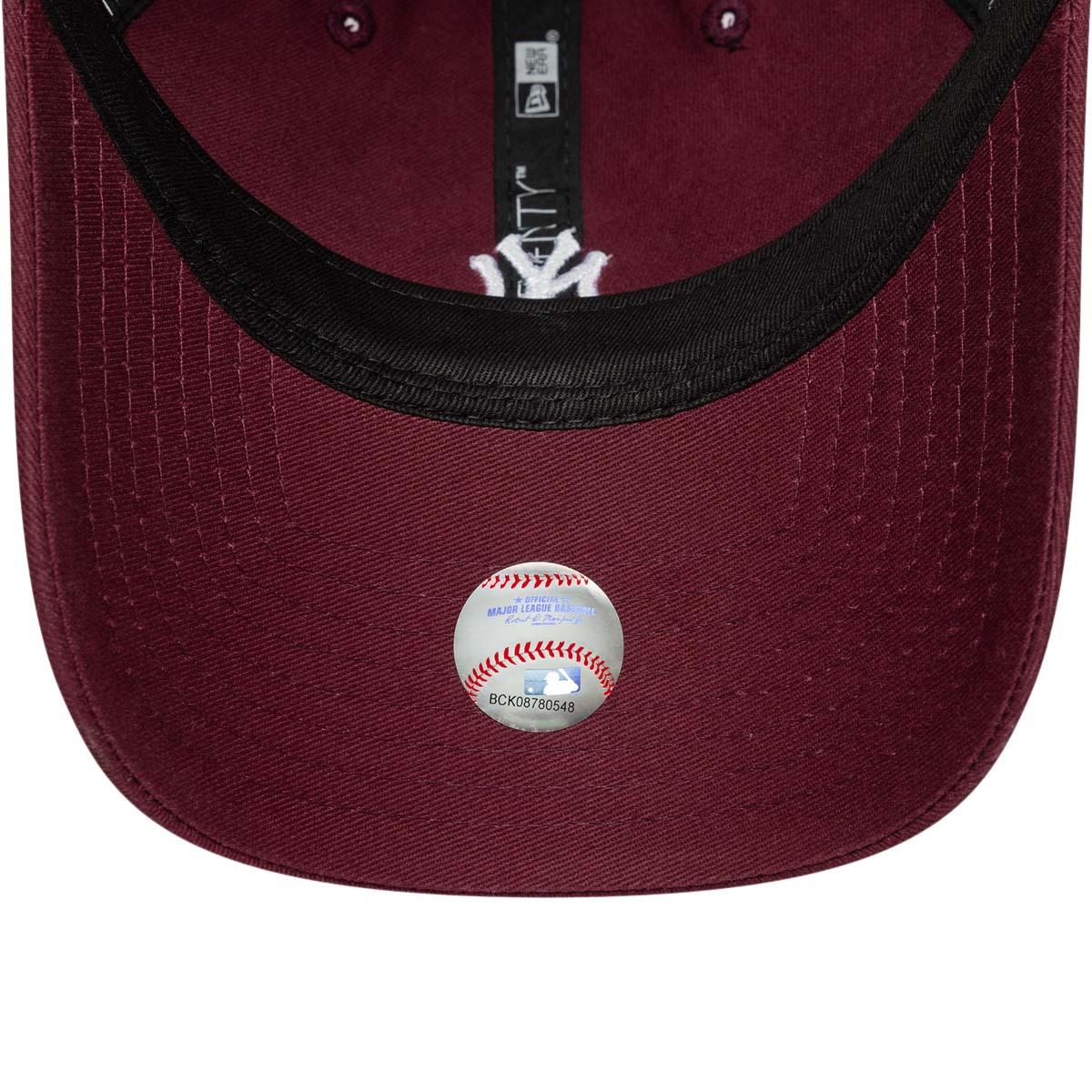 New Era 9TWENTY Mini Logo New York Yankees Strapback Cap Bordeaux