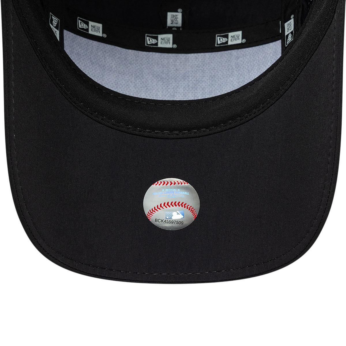 New Era Tech Midi Runner New York Yankees Løbe Cap Black