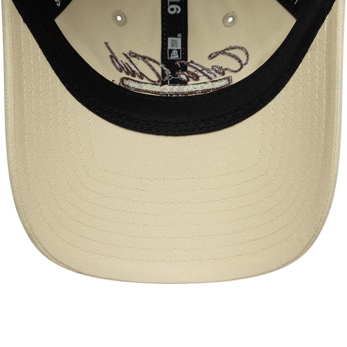 New Era 9TWENTY Cafe Slogan Strapback Cap Dame Light beige