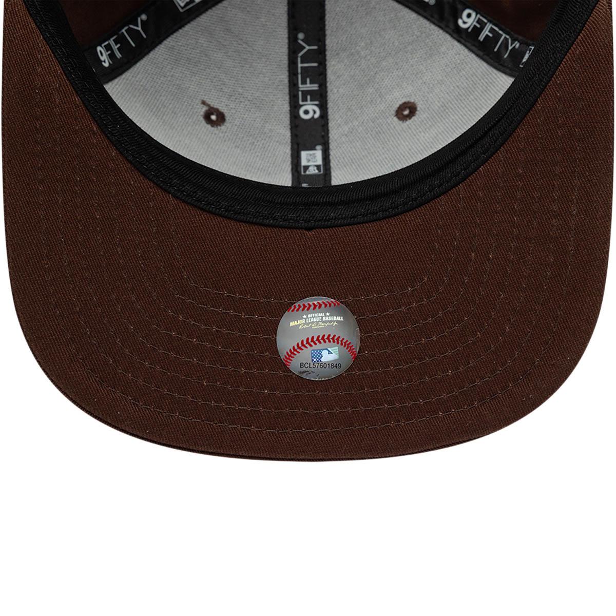 New Era 9FIFTY New York Yankees Snapback Cap BROWN