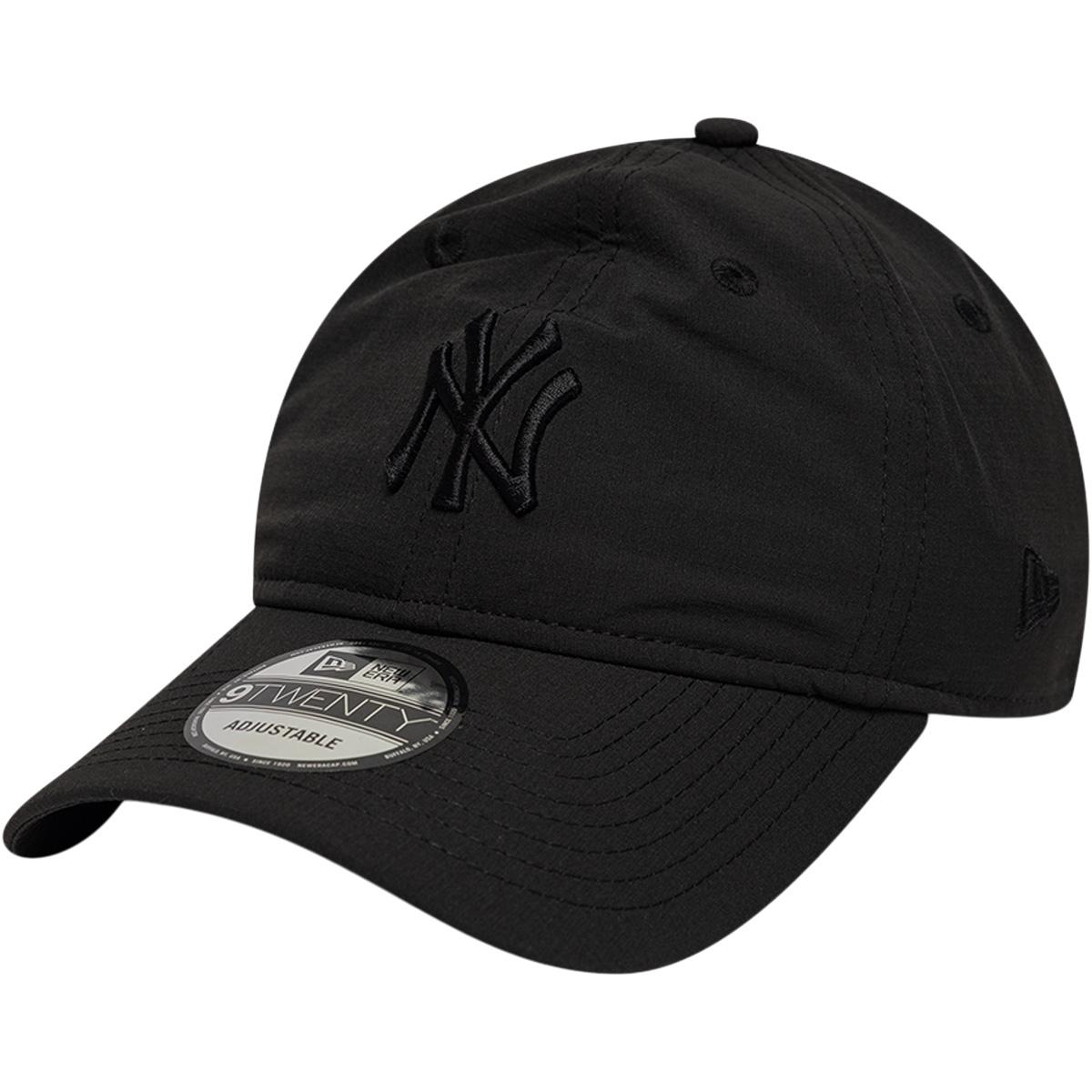 New Era 9TWENTY New York Yankees Strapback Cap BLACK