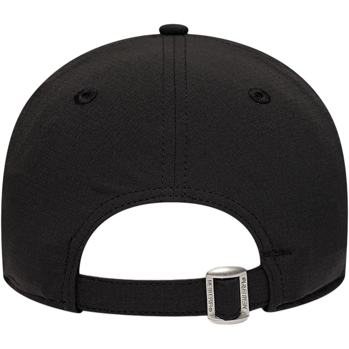New Era 9TWENTY New York Yankees Strapback Cap BLACK