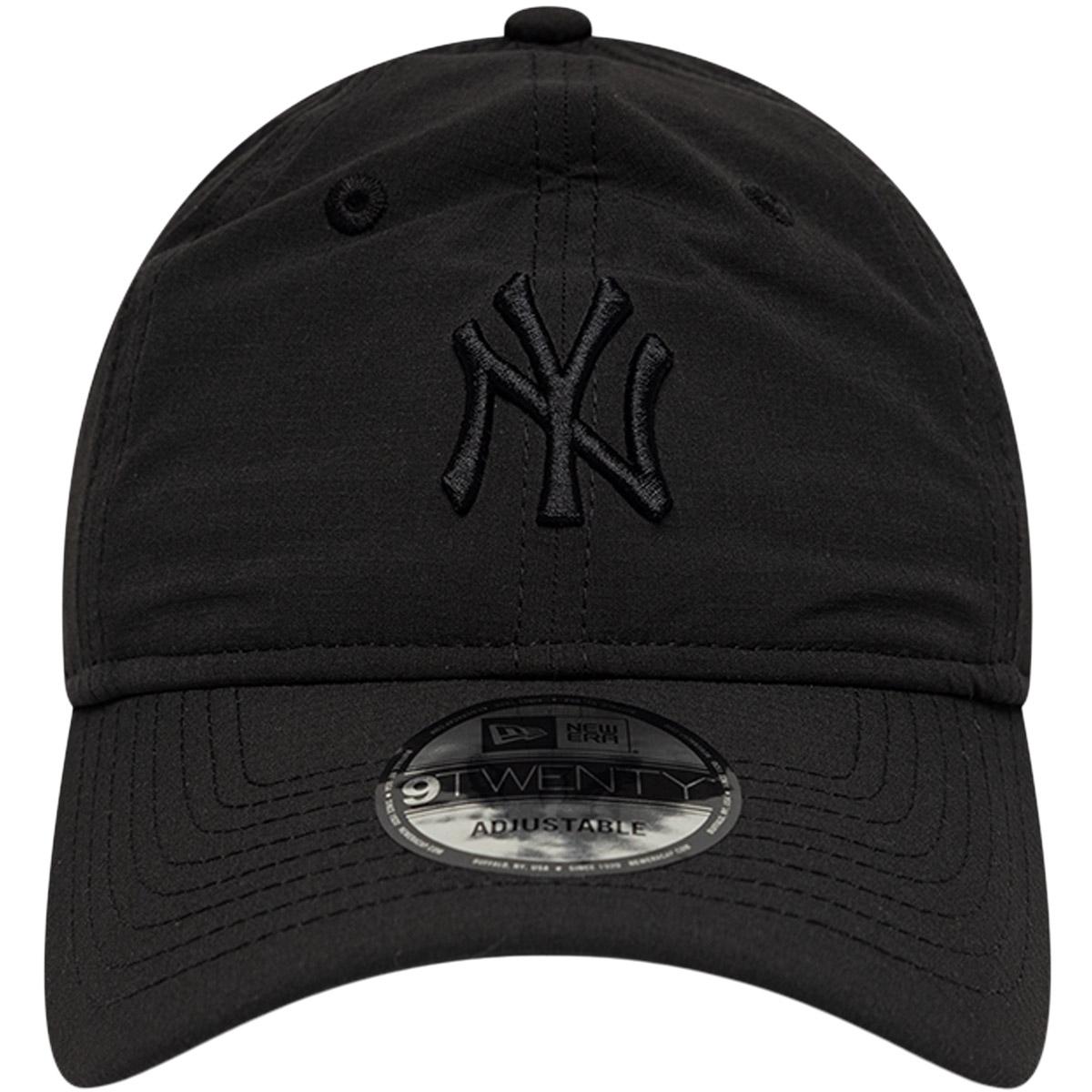 New Era 9TWENTY New York Yankees Strapback Cap BLACK