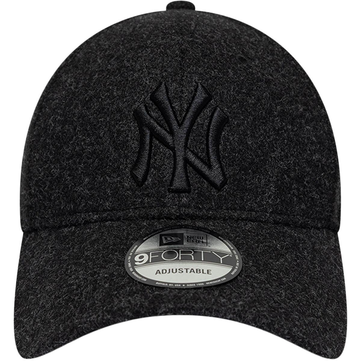 New Era 9FORTY Winter New York Yankees Snapback Cap BLACK