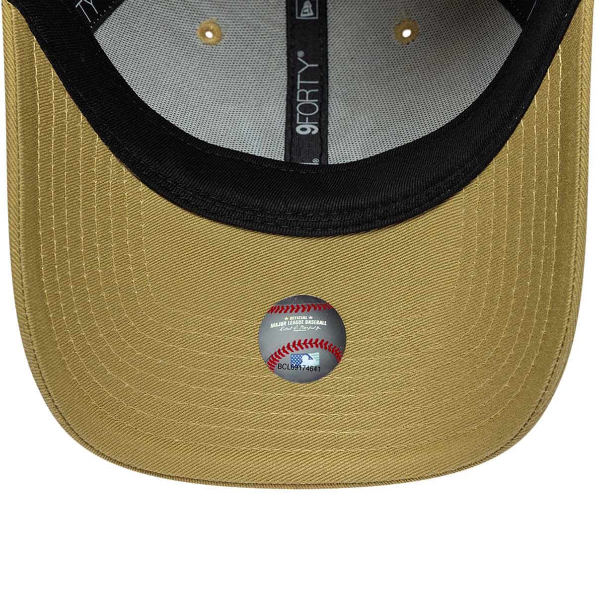 New Era 9FORTY New York Yankees Strapback Cap GREEN MED