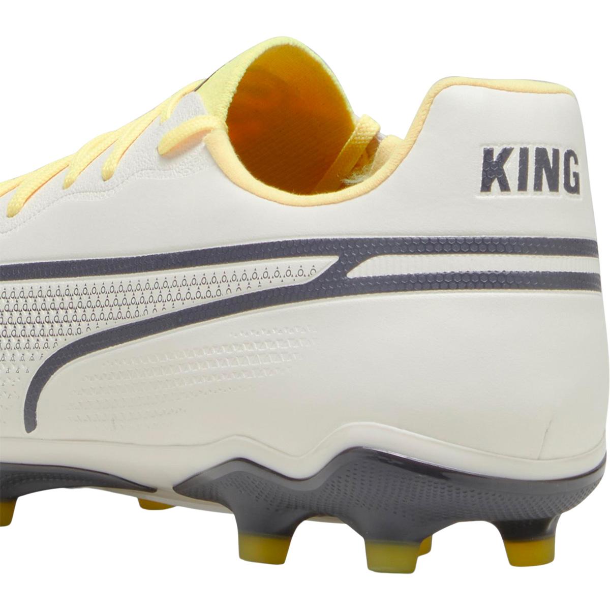 PUMA King Pro FG/AG Fodboldstøvler Alpine Snow-Asphalt-Yellow Bla