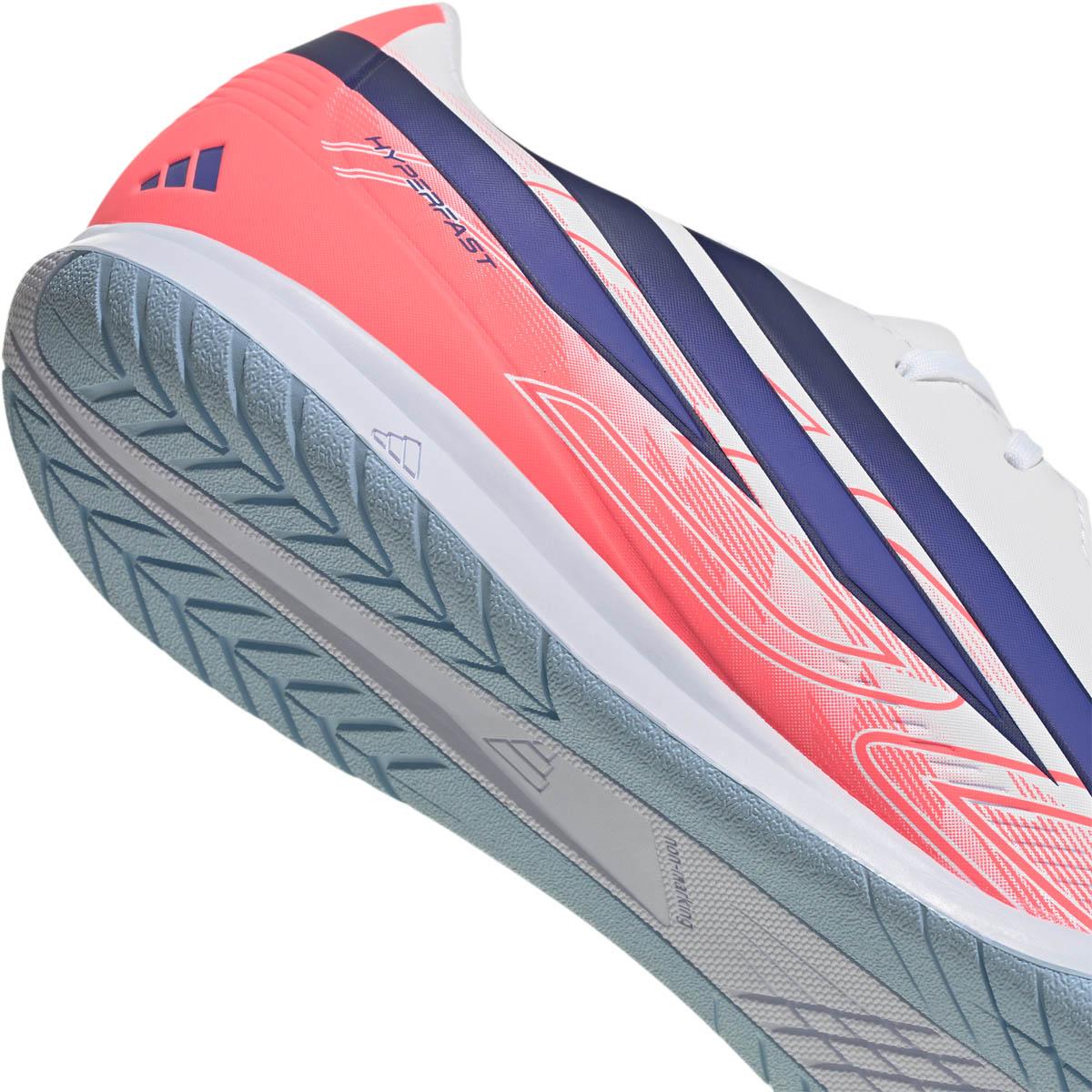 adidas F50 Hyperfast Club IN Fodboldsko FTWWHT/SOLPUR/SOLTUR