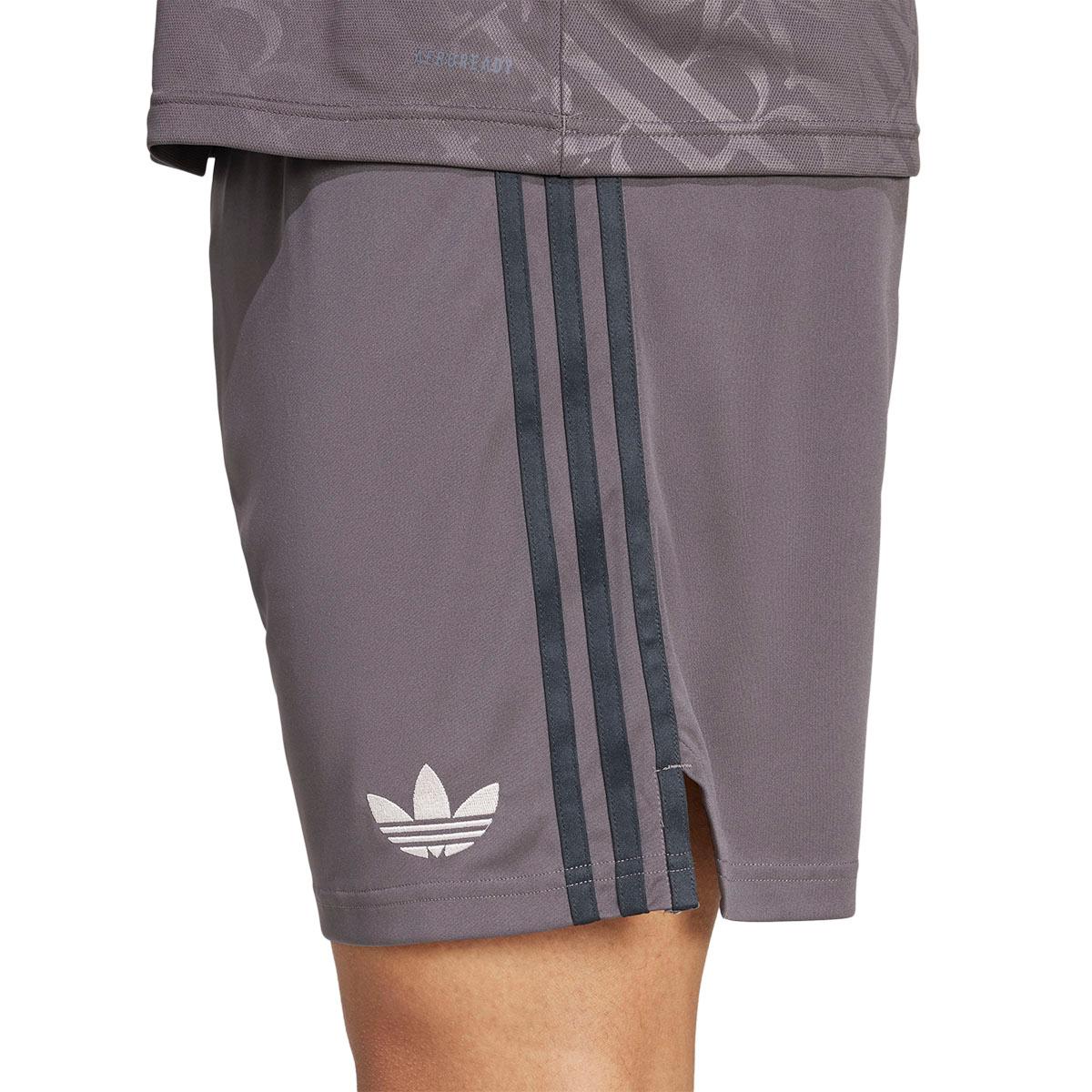 Real Madrid 24/25 3. Shorts CHACOA