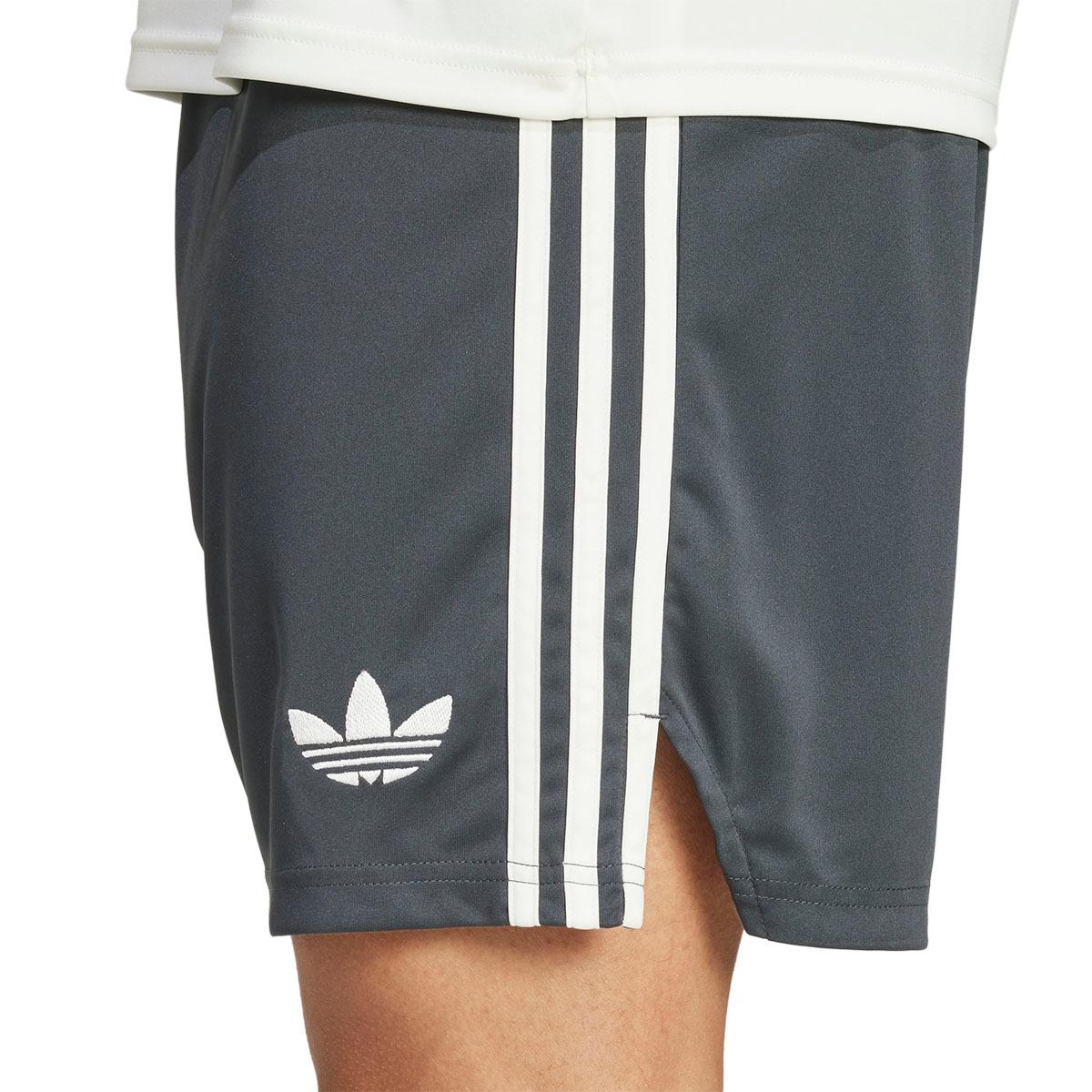 Manchester United FC 24/25 3. Shorts CARBON/SILVMT/MINRUS