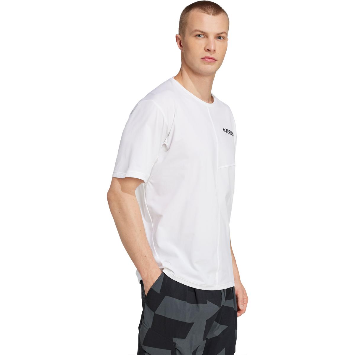 adidas Terrex Multi Vandre T-shirt Herre WHITE/PNKFUS/BLILIL/M