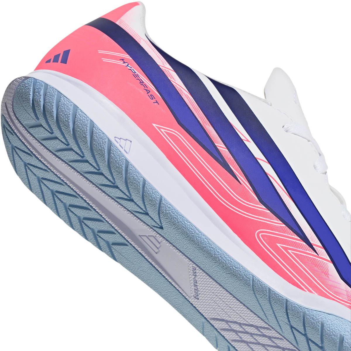 adidas F50 Hyperfast Club IN Fodboldsko Børn FTWWHT/SOLPUR/SOLTUR