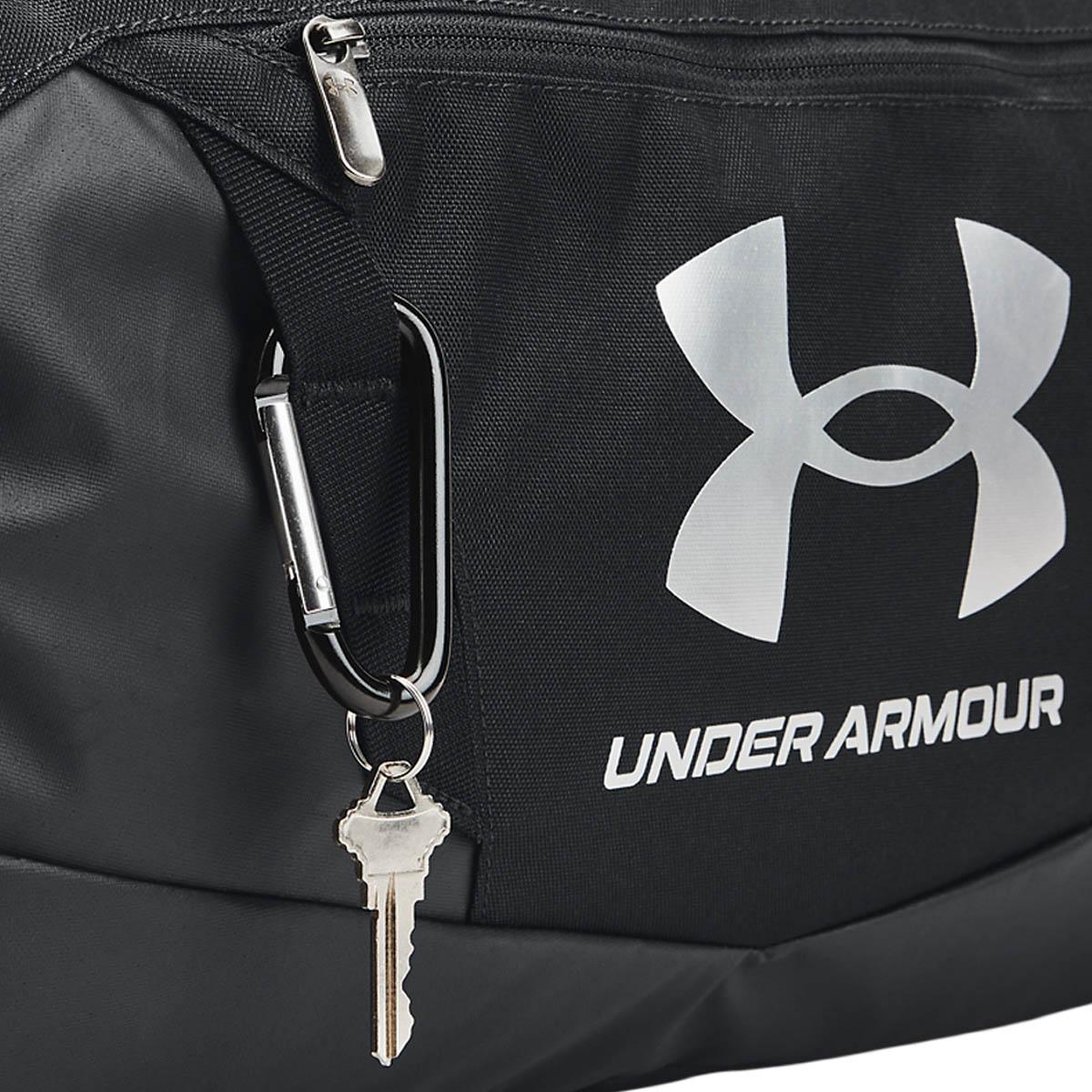 Under Armour Undeniable 5.0 Duffle SM Sportsveske BLACK