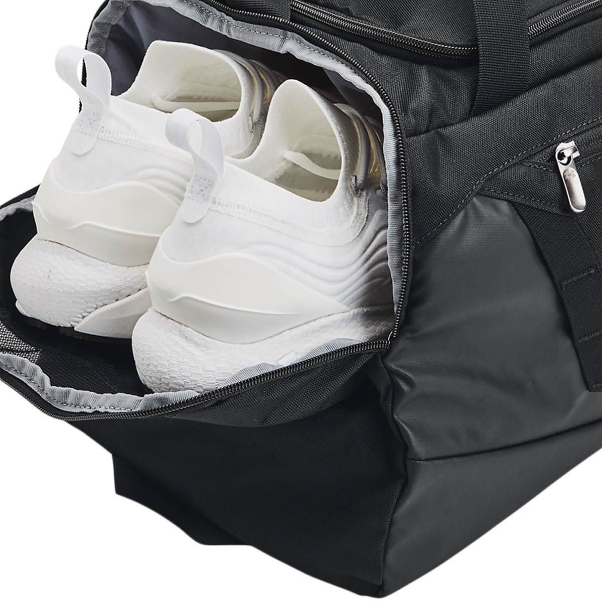 Under Armour Undeniable 5.0 Duffle SM Sportsveske BLACK