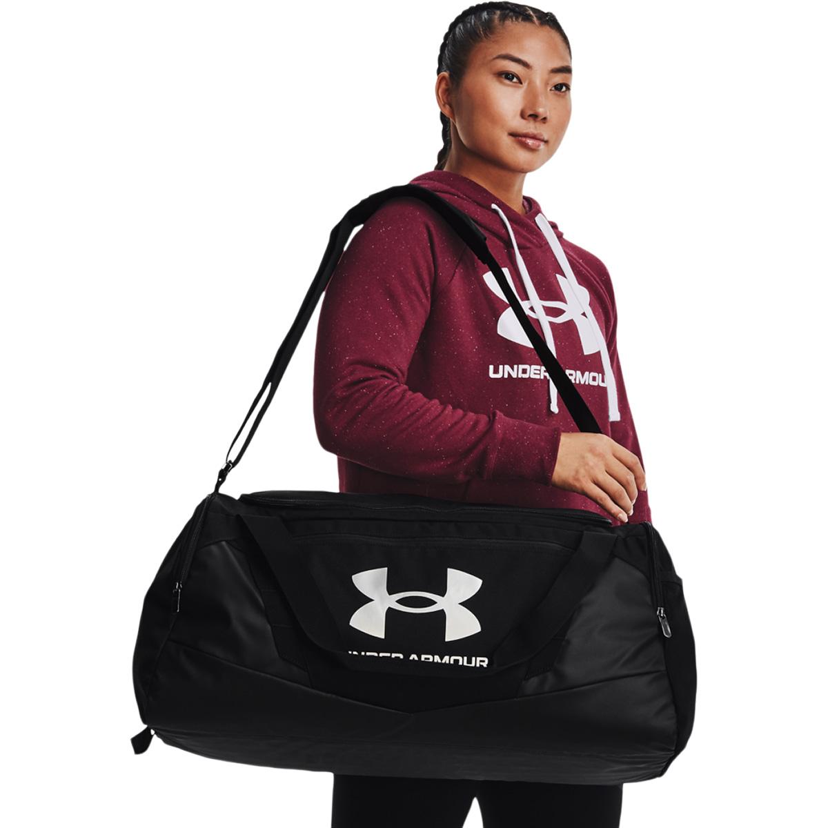Under Armour Undeniable 5.0 Medium Duffle Sportsveske BLACK