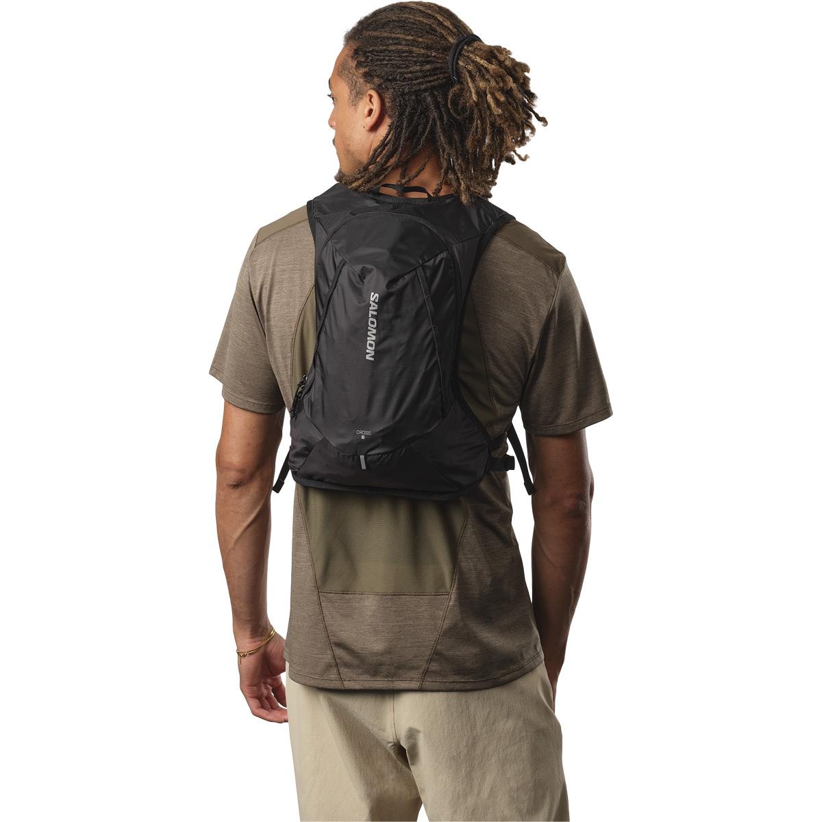 Salomon Cross 8L Løberygsæk BLACK