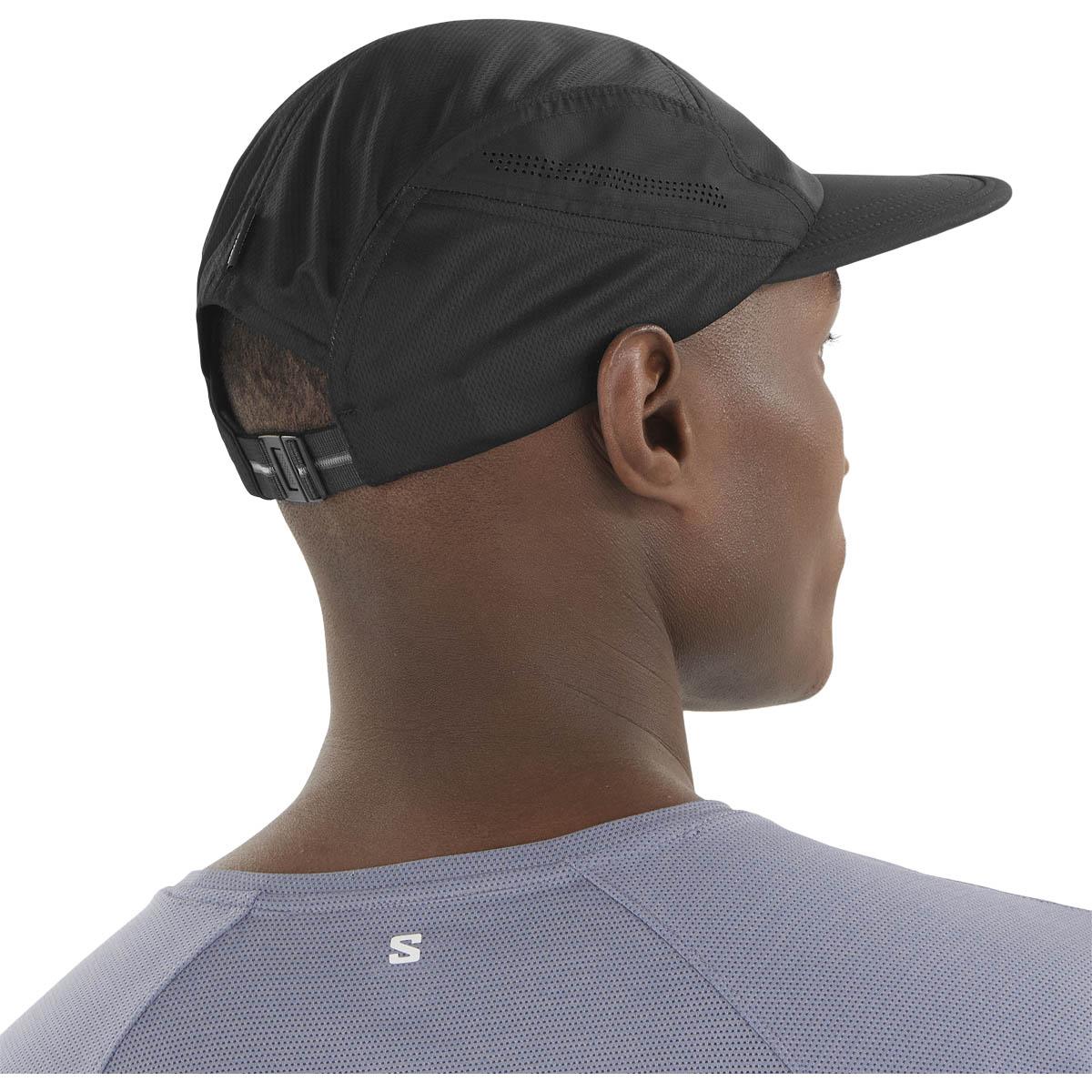 Salomon SHAKEout 7 Panel Strapback Cap DEEP BLACK/