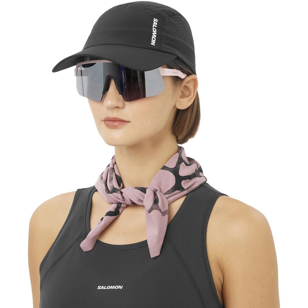Salomon Shakeout Strapback Cap DEEP BLACK