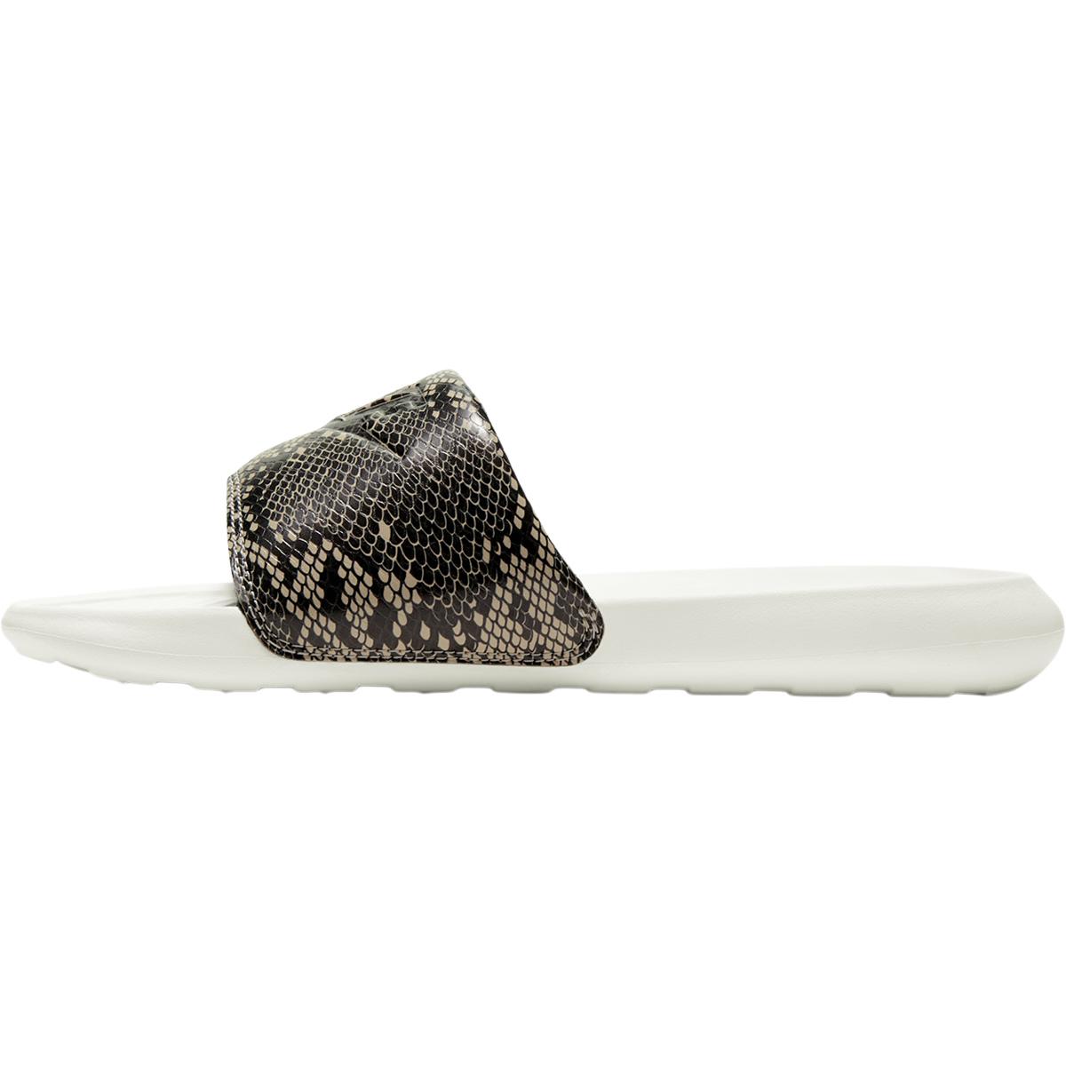 Nike Victori One Print Slide Badesandaler Dame DESERT SAND/BLACK-SUMMIT WHITE