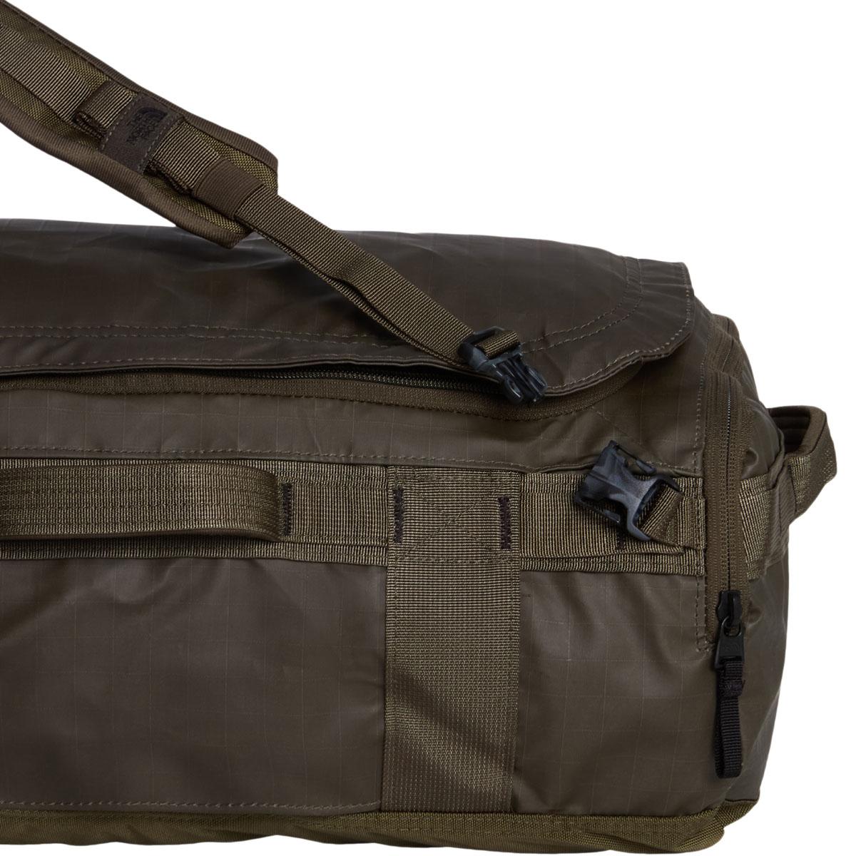 The North Face Base Camp Voyager 32L Duffelbag New Taupe Green-TNF Bla
