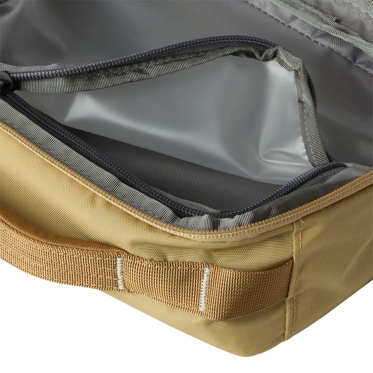 The North Face Base Camp Voyager Toalettveske Beige