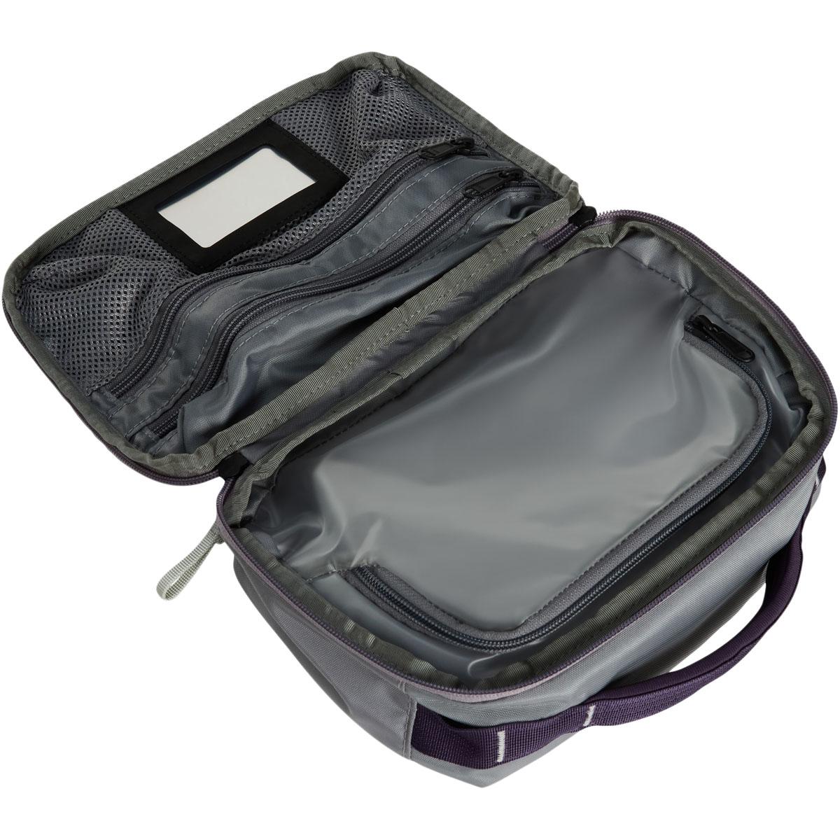 The North Face Base Camp Voyager Toalettveske Purple