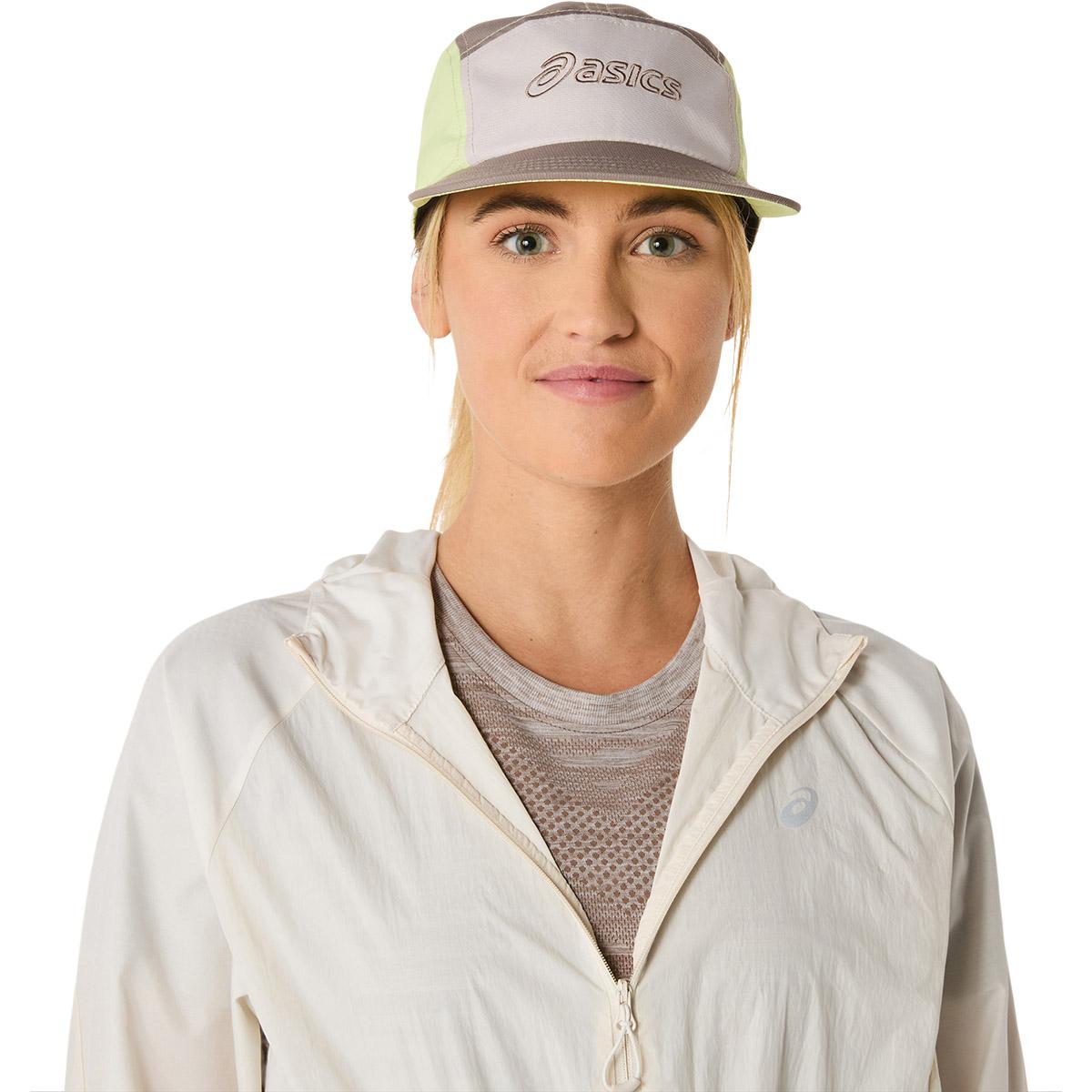 ASICS 5 Panel Løbe Cap TAUPE GREY/MINERAL BEIGE /HUDD